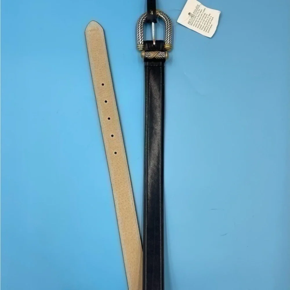 NWT VINTAGE 1998 Genuine Leather Belt With Engraved Hardware